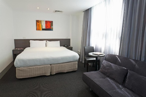 Causeway Inn On The Mall image 7