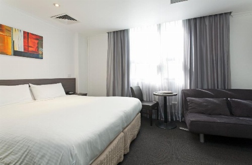 Causeway Inn On The Mall image 9